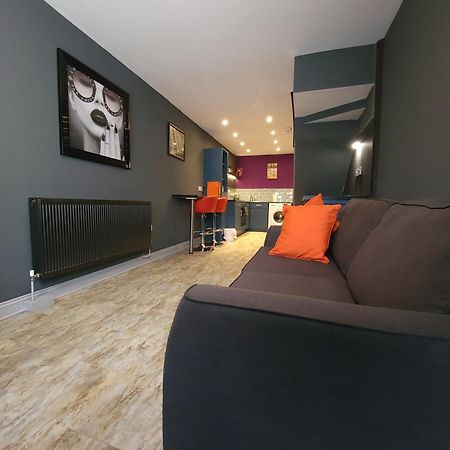 Liverpool City Centre Apartment Sleeps 4, Free Parking ภายนอก รูปภาพ
