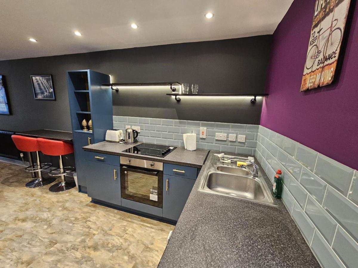 Liverpool City Centre Apartment Sleeps 4, Free Parking ภายนอก รูปภาพ